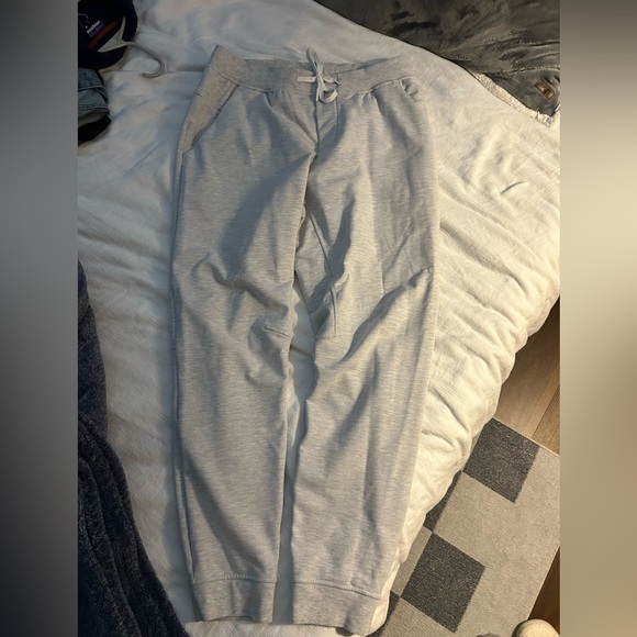 Lululemon men’s joggers - Picture 1 of 4